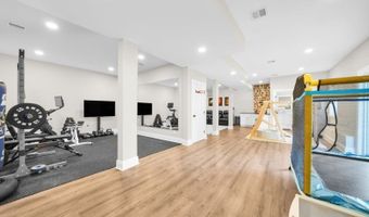 8 A Mason Ave, Bayonne, NJ 07035