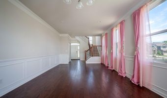 2825 Dillon Dr, Ann Arbor, MI 48105