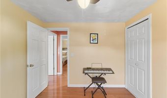 58 Arthur Ave, North Providence, RI 02904