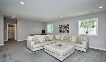 1532 Marina Cove Dr, Polk City, IA 50226
