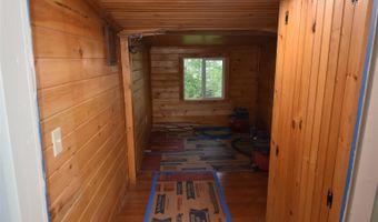 36 Island Dr, Bridport, VT 05734