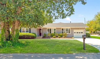 21 Birch St, Beachwood, NJ 08722