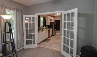 2828 Residence St, Alton, IL 62002