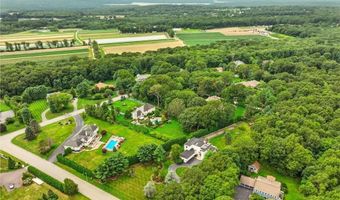 129 Valerie Ct, Cranston, RI 02921