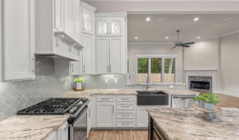 140 St Andrews Ln, Benton, LA 71006
