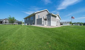 814 Curt Felt Dr, Alexandria, MN 56308