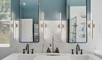 223 E 2050 N, Centerville, UT 84014