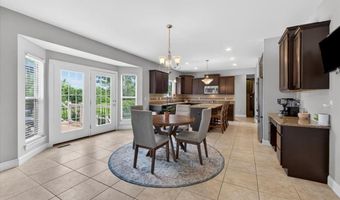 688 Stoney Creek Ln, Ballwin, MO 63021