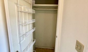 301 W Black Well St B, Andover, NJ 07801