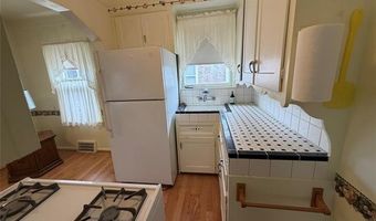 15617 Thomas Ave, Allen Park, MI 48101