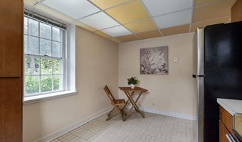 3050 S BUCHANAN St S A2, Arlington, VA 22206