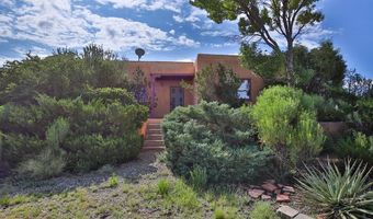11 Mesa Sea Rd, Arroyo Hondo, NM 87513
