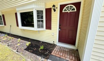19 Deerwood Dr B, Amherst, NH 03031