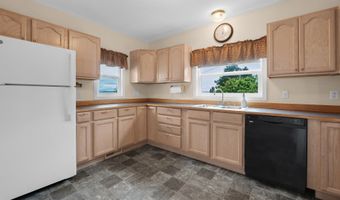 97 DRESDEN St, Astoria, OR 97103