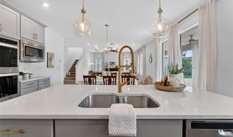 5509 LIMELIGHT Dr, Apollo Beach, FL 33572