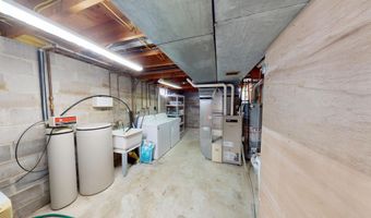 826 Minnie Maddern St, Albert Lea, MN 56007
