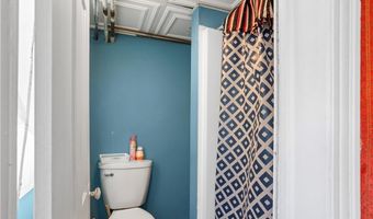 63 Lincoln Ave, Cranston, RI 02920