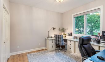 3728 Bridgeport Dr, Ames, IA 50010