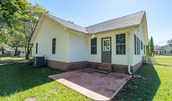 224 Willow Dr, Adamsville, TN 38310