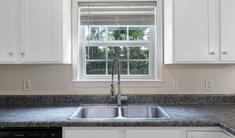 4 Applemint Ln, Beaufort, SC 29906