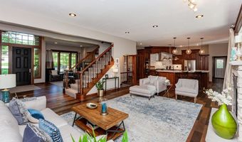 605 Oakwood Pl, Polk City, IA 50226