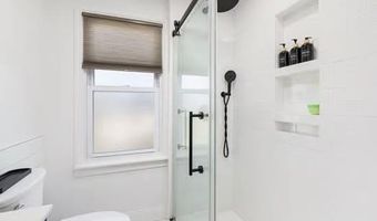 10 Long St, Johnston, RI 02919