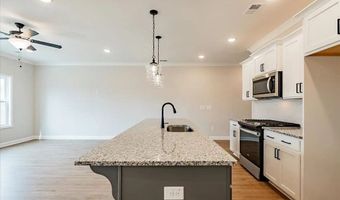121 Priestwood Ln, Acworth, GA 30102