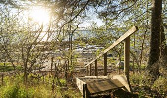 305 Bay View Dr, Bar Harbor, ME 04609