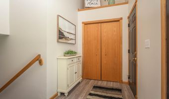 1316 Armstrong Rd NW, Alexandria, MN 56308