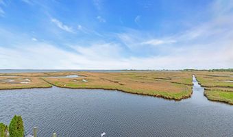267 Cypress Dr, Bayville, NJ 08721