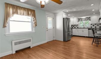 54 Frontier Rd, Warwick, RI 02889