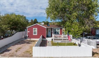 949 Sunset Ave, Newcastle, WY 82701