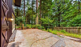 2910 Greenbriar Ln, Arcata, CA 95521