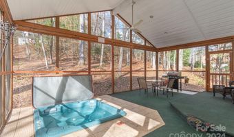 104 Mcelrath Rd, Arden, NC 28704