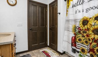 1016 SW 16th Ave, Aberdeen, SD 57401