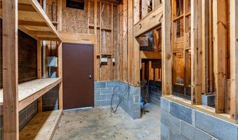 1388 Cypress Pointe Dr, Akron, AL 35449