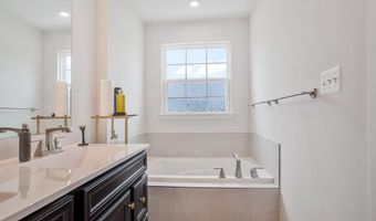 138 SUMMIT POINT Blvd, Bowie, MD 20716