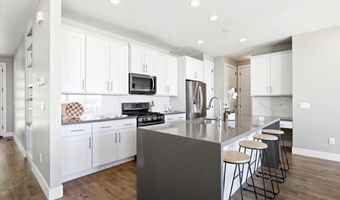 822 W STAR SPANGLED Dr, Bluffdale, UT 84065