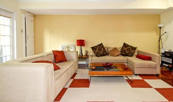 5153 WESTBARD Ave 15, Bethesda, MD 20816