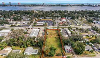 838 Ridgewood Ave, Holly Hill, FL 32117