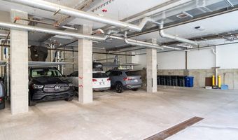 10 Everett 304, Boston, MA 02128