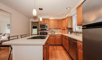 4 Quarry Ct, Auburn, NH 03032