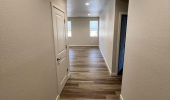 576 Country Hollow Dr, Fernley, NV 89408