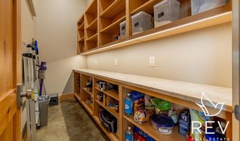 21 Tailwinds Dr, Cody, WY 82414