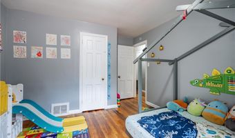 892 Hayden Ave, Akron, OH 44320