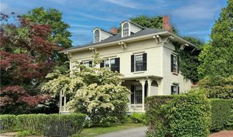 33 Kay St, Newport, RI 02840