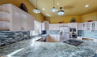 390 Branch Loop Rd, Big Sandy, TN 38221