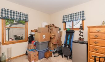 21 Bethpage Dr, Bethel, CT 06801
