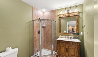 30 Ridgeview Way, Allentown, NJ 08501