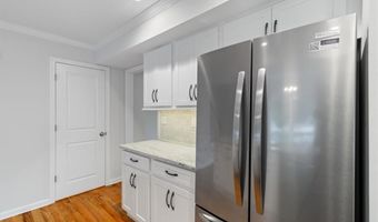 45 Hillside Ave 4, Branford, CT 06405